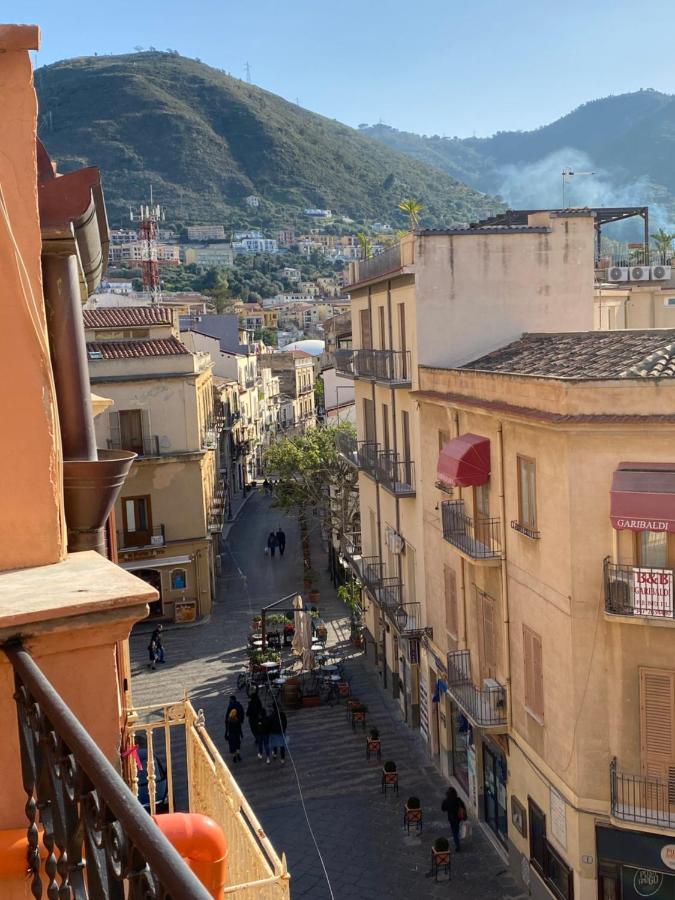 Апартаменти La Terrazza Sul Corso Чефалу Екстер'єр фото